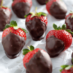 Easy Chocolate Covered Strawberries (Foolproof Tips!) 5 Homemade Chocolate Covered Strawberries